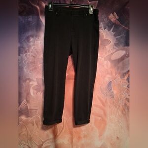 Time and Tru Black Capris